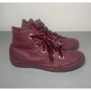 Converse Shoes Women's Chuck Taylor All‎ Star  Red Leather Sneakers Size 8